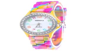 Bunte Tarndruckdruck Diamond Crystal Women Ladies Kleid Quarz Uhr Weine Fashion Casual Students weibliche Handgelenk Watch7296093