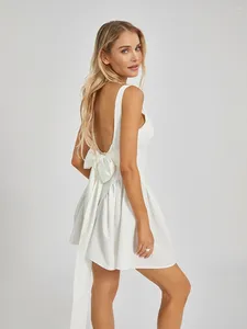 Vestidos casuais mulheres sexy sem costas bandagem grande bowknot A-line Dress Summer Summer Summer Sleeseless Pleated White Short Party for Cocktail