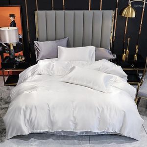 Sängkläder sätter 3st lyxiga siden Satin Bed Linen Set Euro Däcke Cover Linens med örngottknapp för hemmet