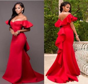 2019 Red Mermaidprom Dresses Satin Backless Mermaid Off Shoulde Aftonklänningar Saudiarabien Ruched Sweep Train Formell Party Dress6377371