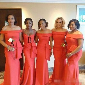 2024 Coral bridesmaid dresses peplum off the shoulder spaghetti strap satin ruched pleats sweep train plus size maid of Honor Gome
