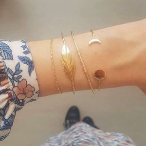 Novo estilo Creative Mody Moon Round Leaf Bracelet Bracelets Conjunto de quatro para mulheres