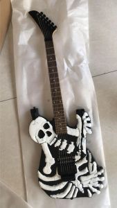 Guitar New Custom Shop Guitar Signature Electric Guitar Skull Body Carved Black Finish