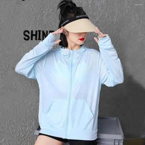 Jackets femininas cor sólidas mulheres protetor solar capuz de gelo de seda respirável Camisa de proteção UV de mangas compridas roupas de sol fino