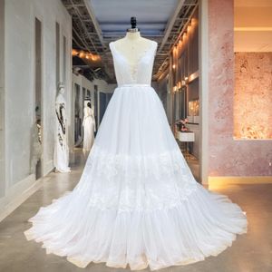 Assumi spalla Lnyer spalline sexy profonde a V Deep Simple Simple in pizzo A-Line Wedding Dresses Real Office Foto Video