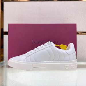 Projektantki trampki Gancini Sneakers Low Cut Sneaker Luksusowe marka Buty Casual Buty Techniczne Trenery Skórzowe Treakery Rozmiar 39-45 02