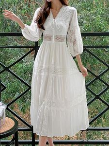 Casual Dresses 2024 White Long Dress Women Summer Boho Lace Female Beach Holiday Hollow Out Ladies Elegant Vintage Loose Vestidos