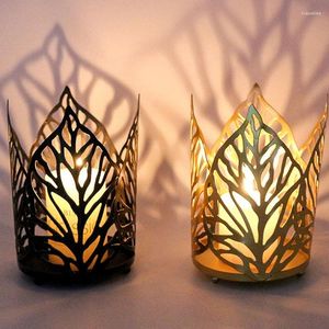 Ljushållare North Euro Iron Golden Hollow Leaf Holder Creative Modern Home Living Room Dining Table Decoration Ornaments