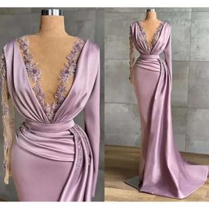 Elegant Satin Mermaid Evening Dresses With Long Sleeves Deep V Neck Lace Appliqued Prom Party Gowns Arabic Aso Ebi Ruched Sweep Train Women Robe De Soiree