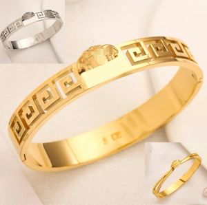 Never Fade Designer Braccialetti braccialetti 18k Gold in acciaio inossidabile Bangles Vogue uomini Accessori per feste per feste regali di gioielleria da sposa