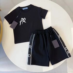 baby 2 stycken barn t shirt barn designer kläder 1-14 ålder flickor pojke två bit set 100% bomull sommar bekväm andningsbar kortärmad barnuppsättningar topp varumärke