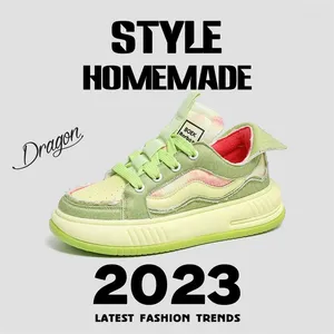 Sapatos casuais 2024 Versão coreana do quadro de moda Os amantes de estudantes de esportes de verão respiráveis