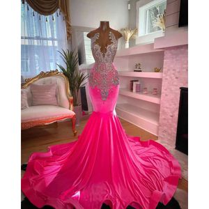 Hot Pink Diamond Prom Dresses for Black Girls 2024 Velvet Beads Rhinestones Party Gowns Mermaid Evening Dress Vestidos de Gala 0228