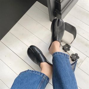 Casual Shoes IPPEUM Tabis Flats Women Homewear Slippers Plus Size 44 Black Beige Split Toe Flat Mules