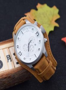 Whole reloj de lujo Men039s Chronograf kwarc wielofunkcyjny zegarki sportowe sześć pin kalendarz klamra wypoczynkowa sprzątanie fr5424675