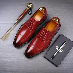 Vestido tênis primavera de renda pontiaguda para negócios Brock Brock Wedding Sapatos Formaiis Masculinos Zapatos de Hombre