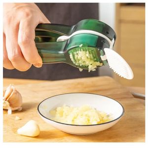 Kitchen Accessories 2 In 1 Multifunction Garlic Press Manual Garlic Mincer Chopping Garlic Tools Mincer Chopping Ginger Squeezer