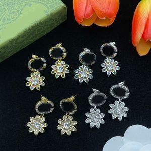 Retro Studörhängen lyx varumärke Kopparbrev G Crystal Flower Dangle Charm örhängen 18K Gold Silver Plated Ear Drop For Women Fashion Jewelry Wedding Party Gift