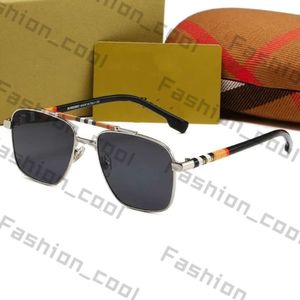 Óculos de sol Berry Designers de óculos de baía Burbberry Glasses New Fashion 0902 Cool Sunglasses Metal Protection Sun Protection e UV Protection Mens Style 157