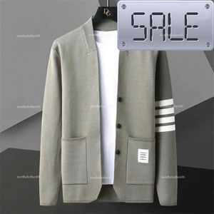 Mens Sweaters Contrasting Stripes Knitting Man Long Sleeve Slim Fit Cardigan Male Garment Coat Sweater Hombre Botones 240828