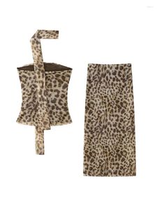 Saias leopardas estampadas enroladas saia de quadril 2 conjuntos de peças para mulheres moda fora espartilhos ombro Top Terne 2024 Lady Highstreet Roupe