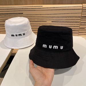 MU Top Designer Hat Frauen Baseball Mütze Männer Hut Hut Retro Casquette Classic Tide Hole Jean Ball Caps Qualitur Female Luxus Polo Hat Großhandel Großhandel