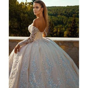 Princess Royal Glitter Ball Gown Bröllopsklänningar Glänsande applikationer ärmar paljetter plus storlek skräddarsydd lång längd tåg vintage kläder de soiree