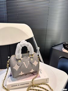 Moda bagietka poduszka oryginalna skórzana wytłaczanie wzór Messenger ramię Crossbody Pakiety