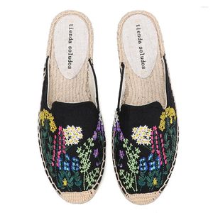 Terlik 2024 Satış Üst pamuklu kumaş kauçuk çiçek yaz kapalı terlik katırlar pantufa kadın espadriles düz ayakkabılar için
