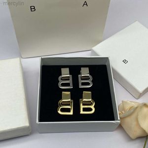 Desginer Blenciaga Baleciaga Jewelry Ba Jia B Family New Letter Earrings Womens French Fashion Simple and Exquisit Small High Grad Silver Needle