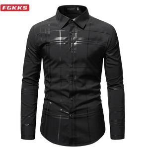 fgkks 스프링 패션 프린트 남성 셔츠 검은 긴 슬리브 단색 남성 브랜드 남성용 240403