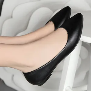 Lässige Schuhe flach einzelner Schuh weibliche schwarze flache Mund arbeiten bequeme, rutschfeste Sohle, die spitze Ferse weißes Leder