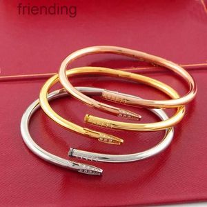 Love Gold Bracelet Nail Designer Bangles for Women Mens Stainless Steel Alloy Armband Pulsera Pulseras Plated Silver Rose Jewelry Diamond Bracelets T27V