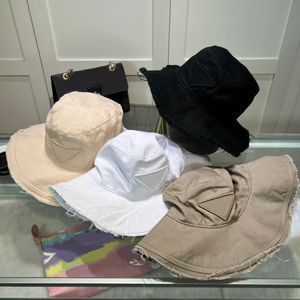 Płaskie projektanci czapki wiadra kobieta na zewnątrz designerka kubełka szerokie grzbiet kapelusze codzienne potrzeby wiosenne lato z solidnymi literami