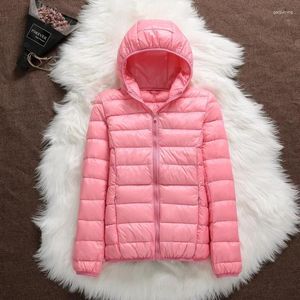 Kvinnorjackor Autumn Winter Lightweight Down Jacket Kvinnor Huven Kort Slim Stor storlek Zip Up Coat Girls Söt Pink Puffer 4xl Ytterkläder