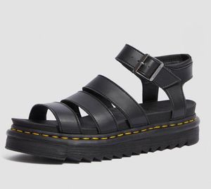 Lyxdesigner Sandaler Kvinnor Black Summer Causal Shoes Bekväm äkta läderspänne Dr Martin Platform Sandaler Storlek 35-409346149