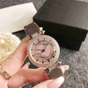 Moda pełna marka zegarków na nadgarstek dla kobiet dziewczyna diamentowy obrotowy detek skórzany pasek kwarcowy luksusowy zegar l 101
