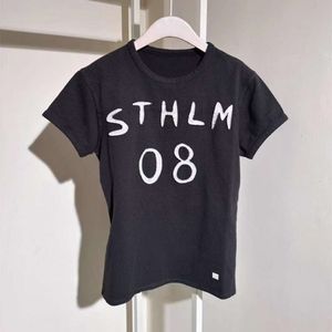 2024 스프링/여름 블랙 슬림 핏 편지 새로운 패치 자수 티셔츠 슬림 한 짧은 슬리브 탑