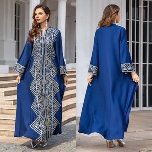 Etnik Giyim Retro Stil Çöp Orta Doğu Kadın İşlemeli Elbise Müslüman Moda Abaya Burka Afrika Kaftan Dubai Parti Elbisesi