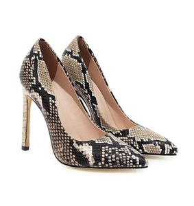 Sapatos de vestido Snake Print Sexy 11 cm de salto de salto salto bombas bombas lady lady apontado em banquete de casamento de alta moda de alta moda1989759