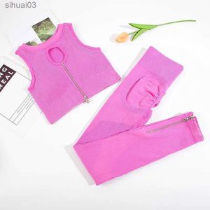 女性用トラックスーツChrleisure Wash Ribbed Sports Set Zipper Yoga Suit Shockproof Runing Bra Women Seamless Gym Leggings Solid2PCS Slim Gym OutfitL2403