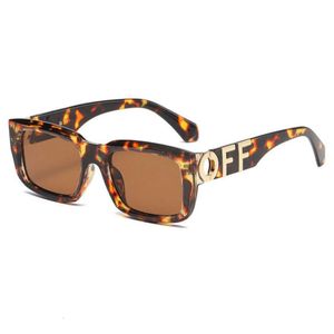 Trendy Luxury Of Sun occhiali da sole Street Brand Offs Sunglasse Fashion Square Sun Glasses Men Women Uv400 Frame Glassa hip-hop Punk Eyelew Arrow X Ottone da sole T3BR