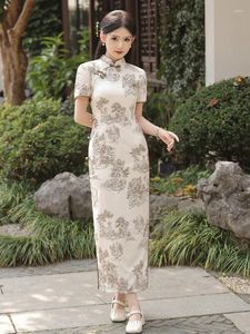 Etniska kläder tryckt satin kort ärm cheongsam vestidso elegant dam lång kinesisk traditionell klänning vintage mandarin krage qipao