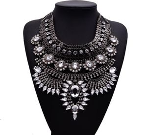 Luxury Flower Bib Crystal Necklace Boho Collar Necklace For Women Costume Jewelry Christmas Gift 1pc 4 Colors9627691