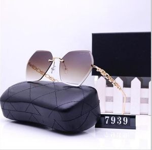 Designer for Men Women Sunglasses Fashion Classic Sunglass Polarized Pilot Oversized Sun Glasses UV400 Eyewear PC Frame Lens principal talent adequate readread