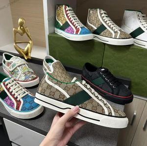 1977 Spor Sneaker Luxurys Ayakkabı Bej Mavi Yıkanmış Jakar Kotu Kadın Ayakkabı Kauçuk Tutuk İşlemeli Vintage Casual Sneakers