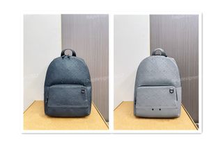 Ly Hight Quality Embossing Luxury Backpack Leather Bookバックパックダブルショルダーファッションバッグデザイナーバッグ男性と女性旅行バッグロッククライミングバックパック