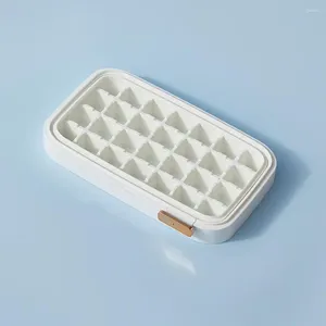 Bakformar Uppfriskande ismare Touchless Taste-Proof 28 Cavity Cube Mold With Lock för Whisky Cocktail Home Freezer