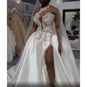Sexy Arabic A Line Dresses Bridal Dress One Shoulder Lace Appliques Sier Crystal Beaded Side Split Wedding Gowns Cathedral Train Overskirts 2023