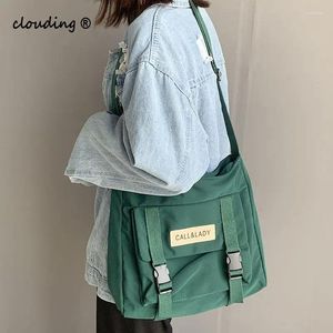 Bag Nylon Waterproof Canvas Schoolväska Fashionabla japansk stil enkel messenger koreansk postman